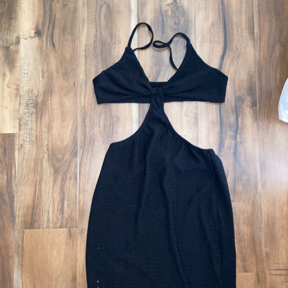 SHEIN Cutout Solid Split Hem Dress - Picture 2 of 2